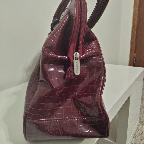 Handbag - Picture 8 of 8